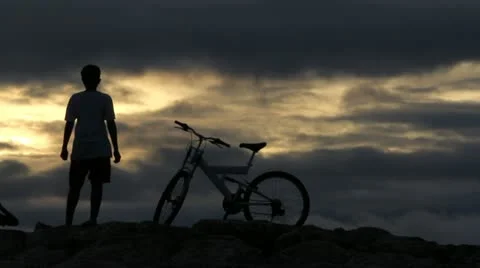 Cyclist, silhouette Stock-Footage 11400499