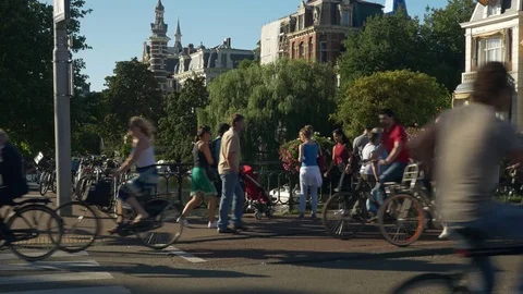 Cyclist in town - Amsterdam Video stock 76381777