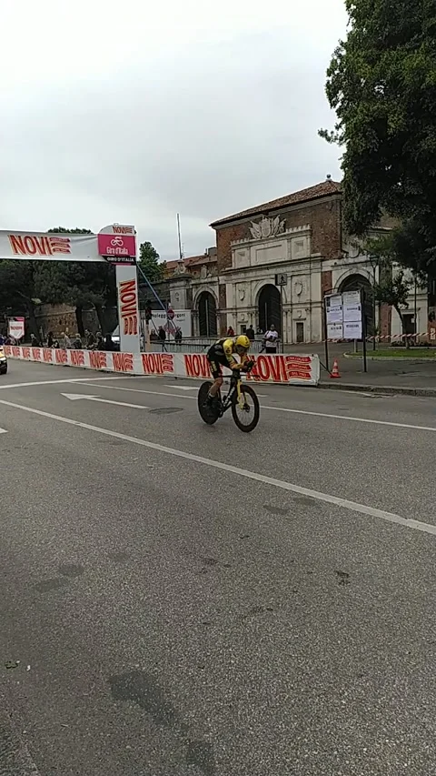 Cyclists during individual time trial at the Giro d'`Italia 2022 Stock Footage 196092571