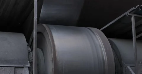 Cylinder is spinning Stock Footage 169861280