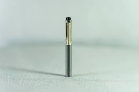 Cylindrical cutter with straight teeth. Tool for milling machines. Milling Foto stock