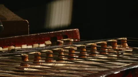 Cymbal, dulcimer, hands Vídeo Stock 12664572