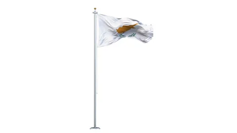 Cyprus flag waving looping with transparent background. Video stock 312458698