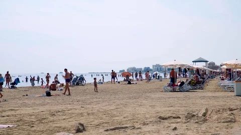 Cyprus - people on the beach 스톡 동영상 104471336