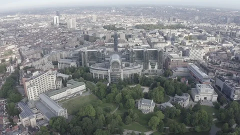 D-Log. Brussels, Belgium. The complex of buildings of the European Parliament. Vídeo Stock 122313897