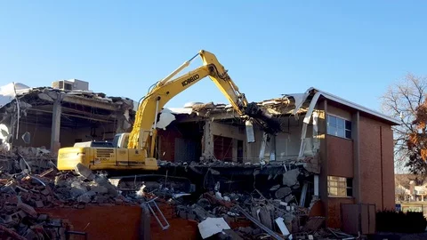 D Wing building of Provo High School being demolished Vídeos de archivo 120266025