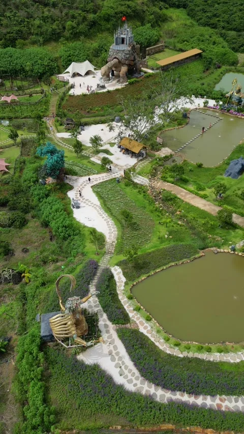 Da Lat City Tour Exploring Vietnam’s Mountain Paradise Stock Footage 303072441