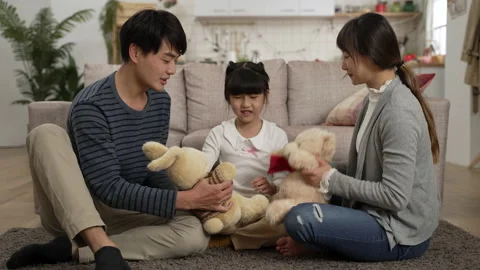 Dad and mom playing pretend with daughter Video stock 172252875