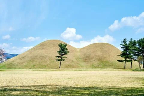 Daereungwon Ancient Tomb Foto stock