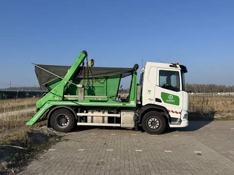 DAF XD skip loader Stock Photos