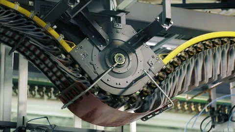 Daily newspaper in a process of offset printing as seen from below 库存影片 195614417