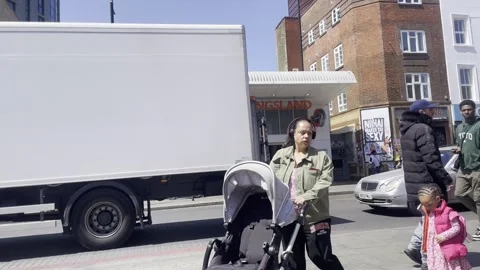 Dalston Kingsland Station 库存影片 242530985