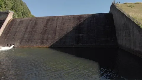 Dam Approach and Dramatic Lake Reveal, Cottage Grove, Oregon, 4K Stock Footage 91801590
