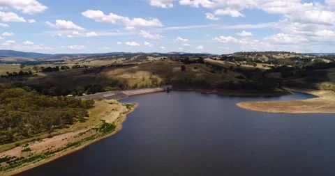 Dam to Fish river and Oberon lake – aerial hovering as 4k landscape. Stock Footage 159571523