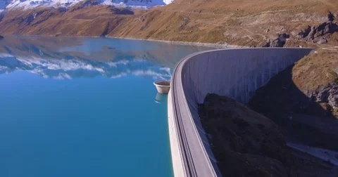 Dam of Moiry, side - Aerial 4K 動画素材 70016717