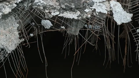 Damaged bridge by a shell of the Russian army Vidéo 200917566