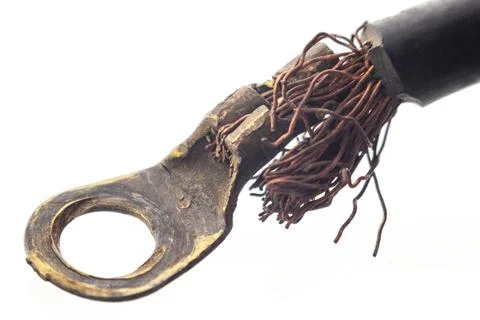 Damaged car cable with ring terminal Foto stock