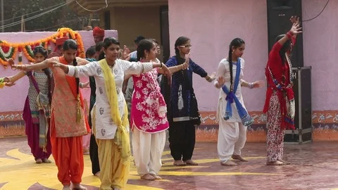 Danc with full of energy 스톡 동영상 114232603