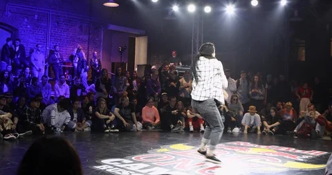 Dance Battle - Dancer Performing Modern Street Dance Stock-Footage 109993715