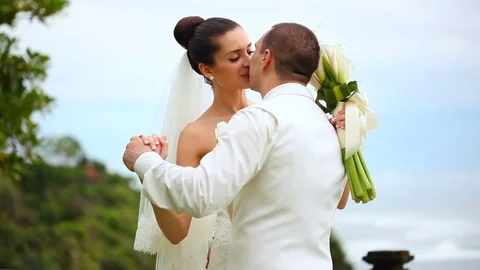 Dance bride and groom Stock Footage 71632989