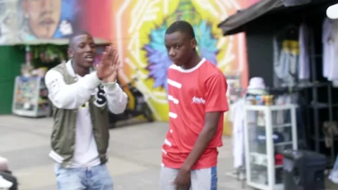 Dance Group Performing In Comuna 13 Medellin Colombia Видео 207752991