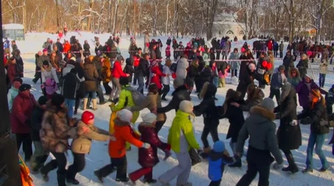 Dance of the people on the carnival Video stock 7764814