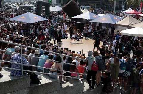 A dancer in a freestyle dance competition in front of the public Foto stock