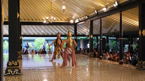 Dancers perform traditional Javanese dance Stock Footage 201348074
