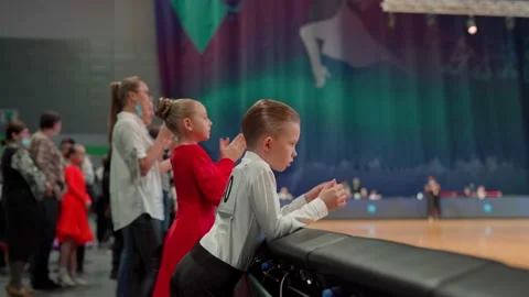 Dances 스톡 동영상 166851771