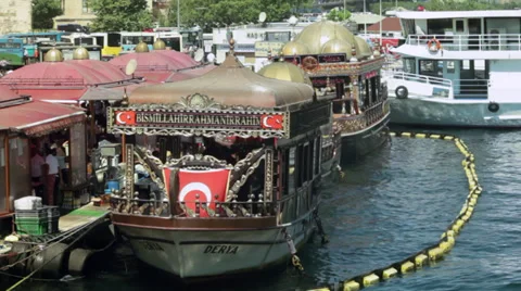 Dancing boats Stock-Footage 34388800