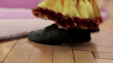 Dancing on the Christmas party 库存影片 70987447