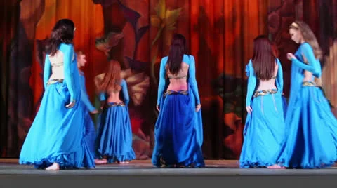 Dancing collective in blue suits dances on stage Video stock 24814713