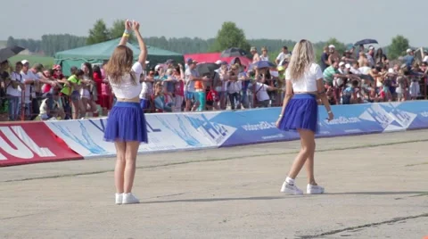 Dancing duet 스톡 동영상 66447366