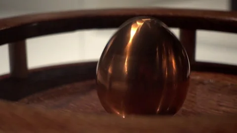 Dancing egg on the table, motion, loop, oscillation Stock Footage 83345284