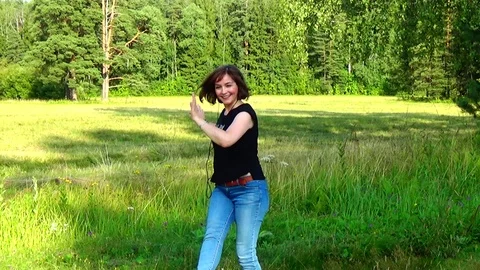 Dancing girl Video stock 114189265