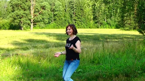 Dancing girl Video stock 114189282