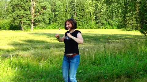 Dancing girl Video stock 114189346