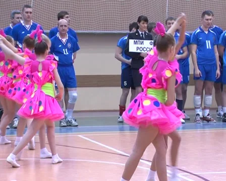 Dancing Girls Video stock 1099273