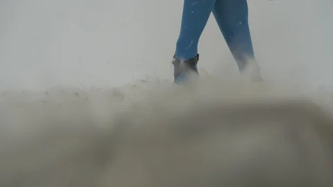 Dancing ladies feets in feathers 2 스톡 동영상 100390485