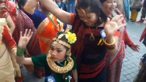 A dancing processions  at darjeeling  mal . Stock Footage 171601302