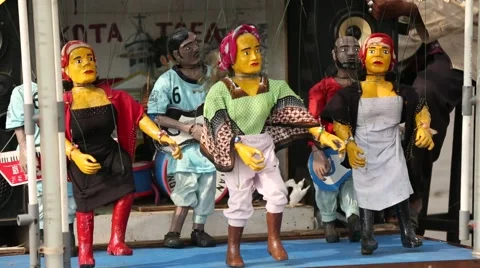 Dancing Puppets 库存影片 42410975