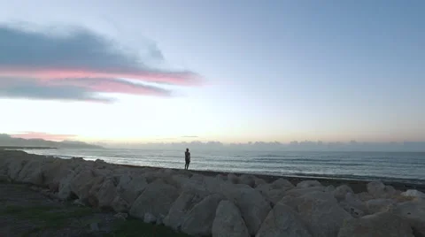 Dancing on the rocks 스톡 동영상 56829050