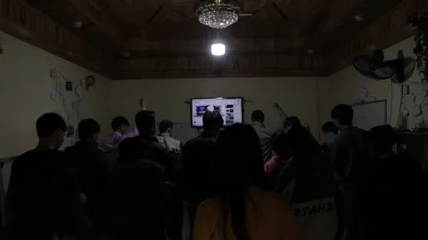 Dancing session in a village 스톡 동영상 154231423