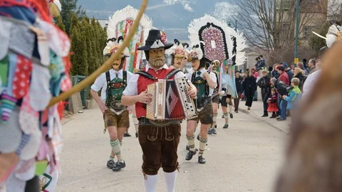 Dancing traditional carnival figures with mirrors on their heads 스톡 동영상 103661660