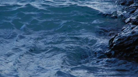 Dancing waves on the sea. 库存影片 93965559