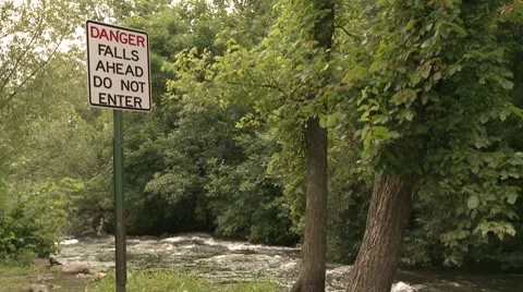 Danger Falls Ahead 動画素材 8435891