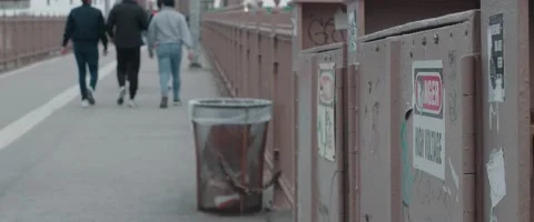 Danger High Voltage Sign - Brooklyn Bridge Vidéo 153678747