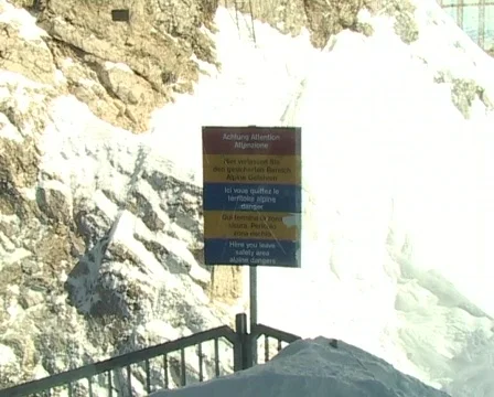 Danger sign Vídeo Stock 66453