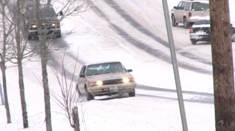 Dangerous Snowy Roads Video stock 35105679