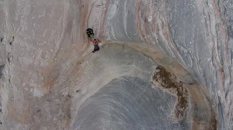 Dangling cliff rescue Video stock 43555852